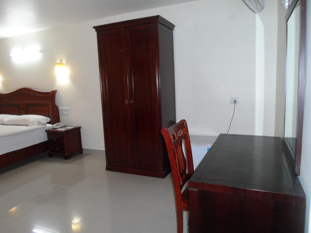 Psr Hotel Tirupati Esterno foto